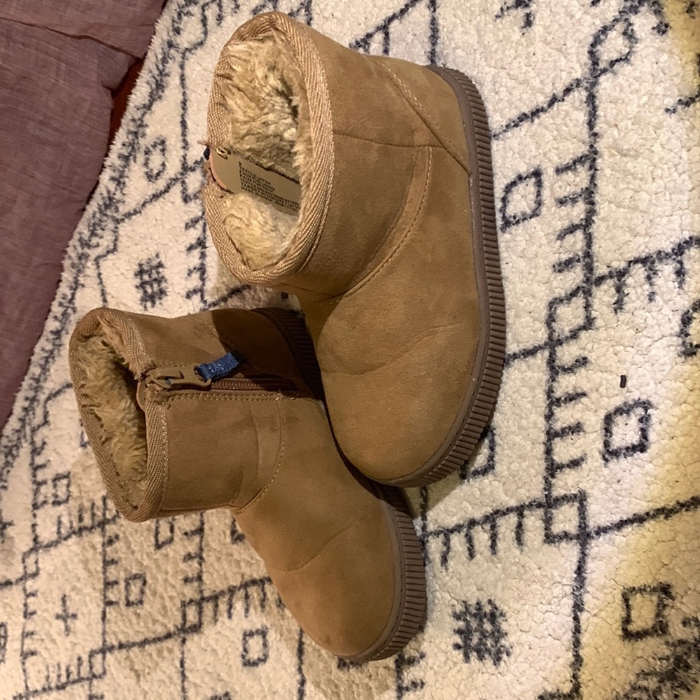 Cat & Jack boots